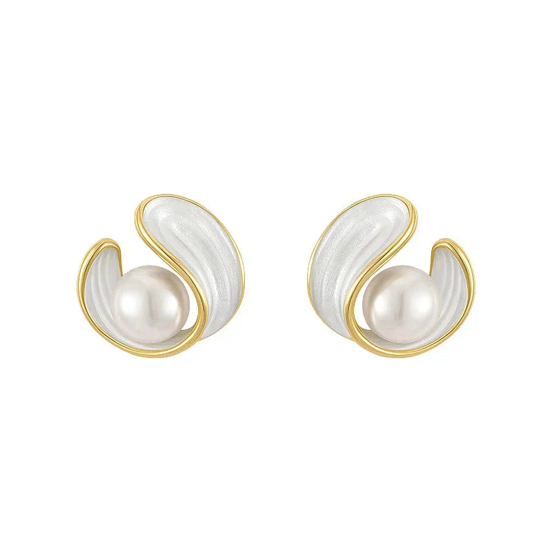 Boucles d’oreilles luxueuses en opale blanche et perles, dorées