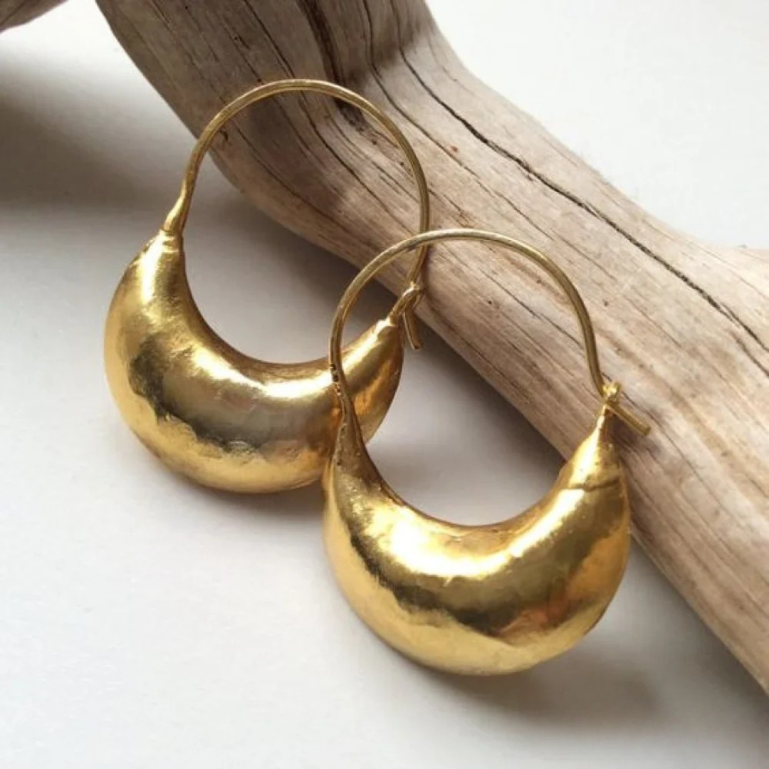 Boucles d’oreilles vintage dorées en forme de panier