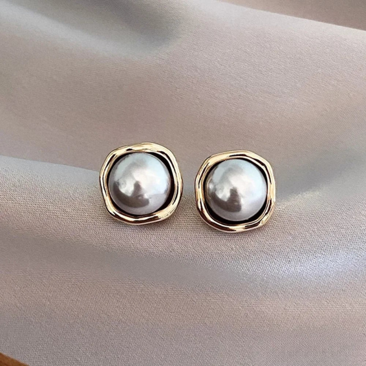 Boucles d’oreilles élégantes en perles noires