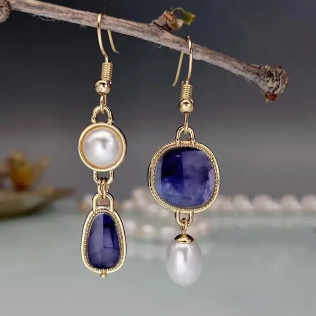 Boucles d’oreilles vintage avec pierre bleue et perle