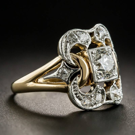 Bague vintage dorée avec zirconium